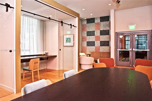$4,500 | 11 Northeast 6th Street, Unit 1109, Miami, FL 33132