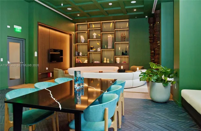 $4,500 | 11 Northeast 6th Street, Unit 1109, Miami, FL 33132