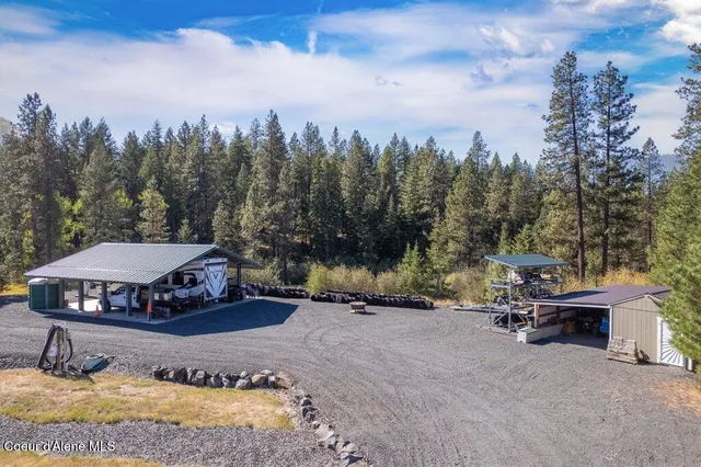 $500,000 | 121 Johnston Road, Plummer, ID 83851