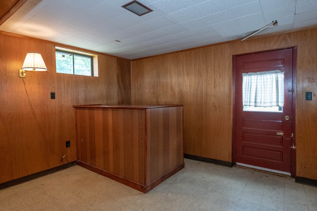 15 Richardson Road Stoneham, MA 02180 - Photo 24 of 30 Gallery Image 24