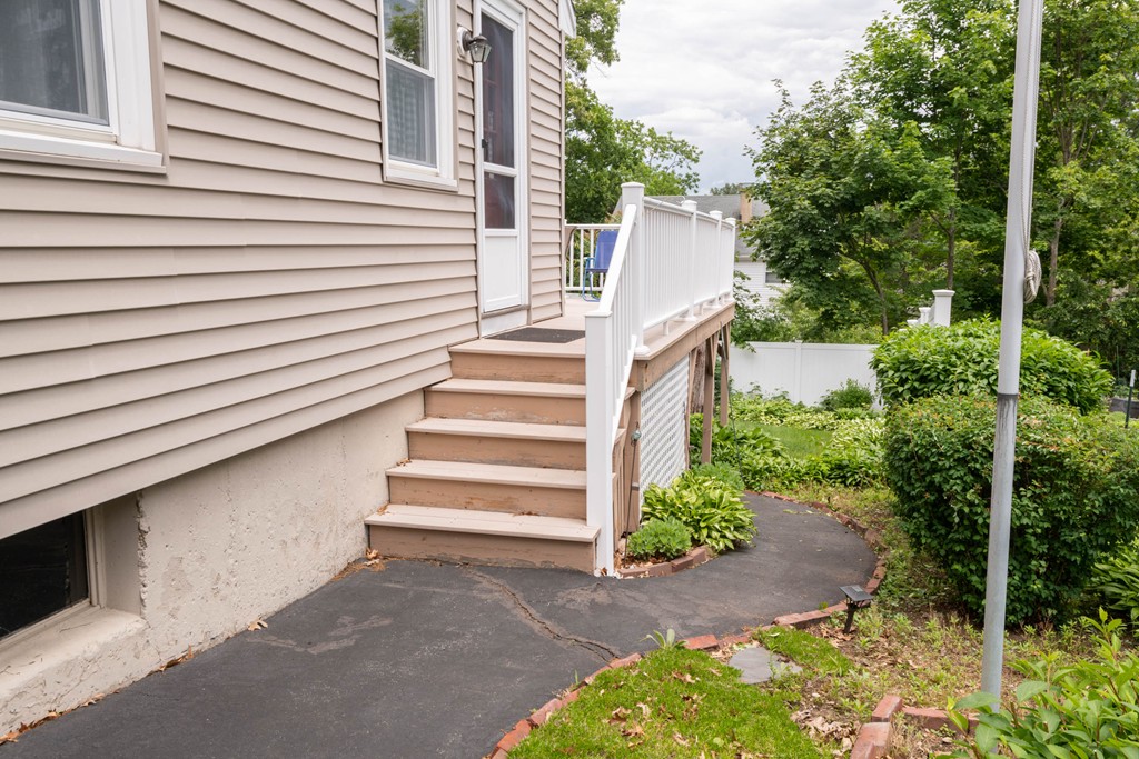 15 Richardson Road Stoneham, MA 02180 - Photo 25 of 30 Gallery Image 25