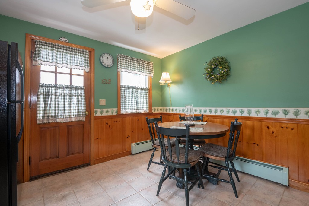 15 Richardson Road Stoneham, MA 02180 - Photo 9 of 30 Gallery Image 9