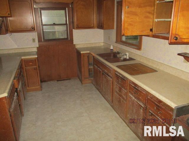 21573 North Cameron Road Cuba, IL 61427 - Photo 6 of 19