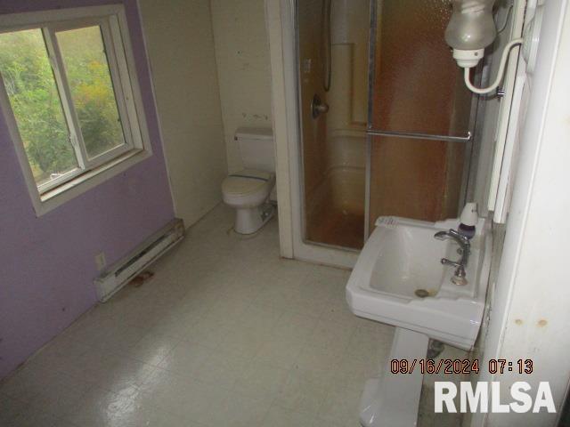 21573 North Cameron Road Cuba, IL 61427 - Photo 8 of 19