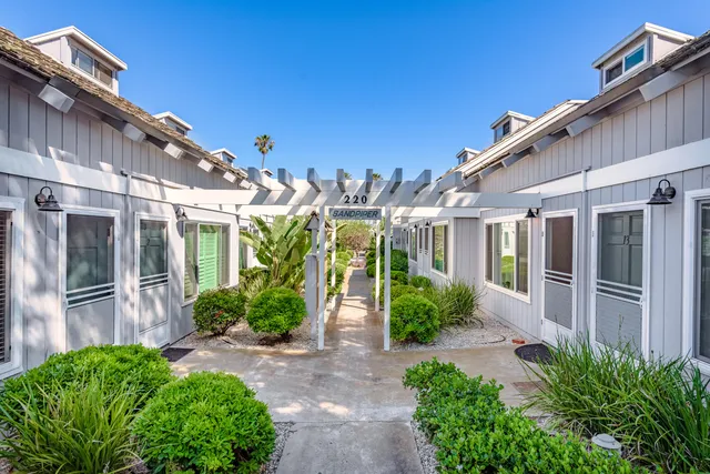 $845,000 | 220 Elm Avenue, Unit 9, Carpinteria, CA 93013