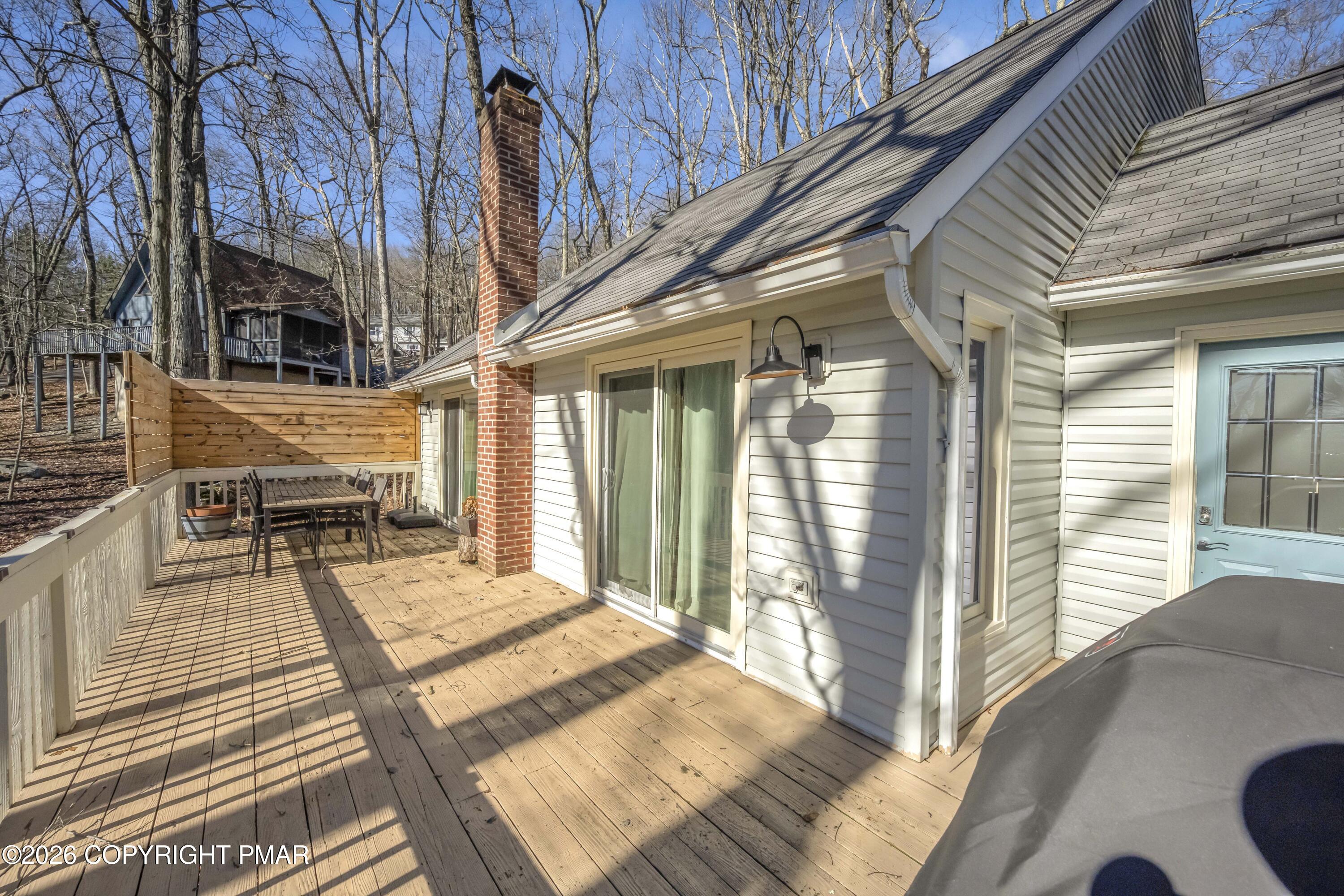 187 Bellingham Drive Bushkill, PA 18324 - Photo 12 of 45 Deck