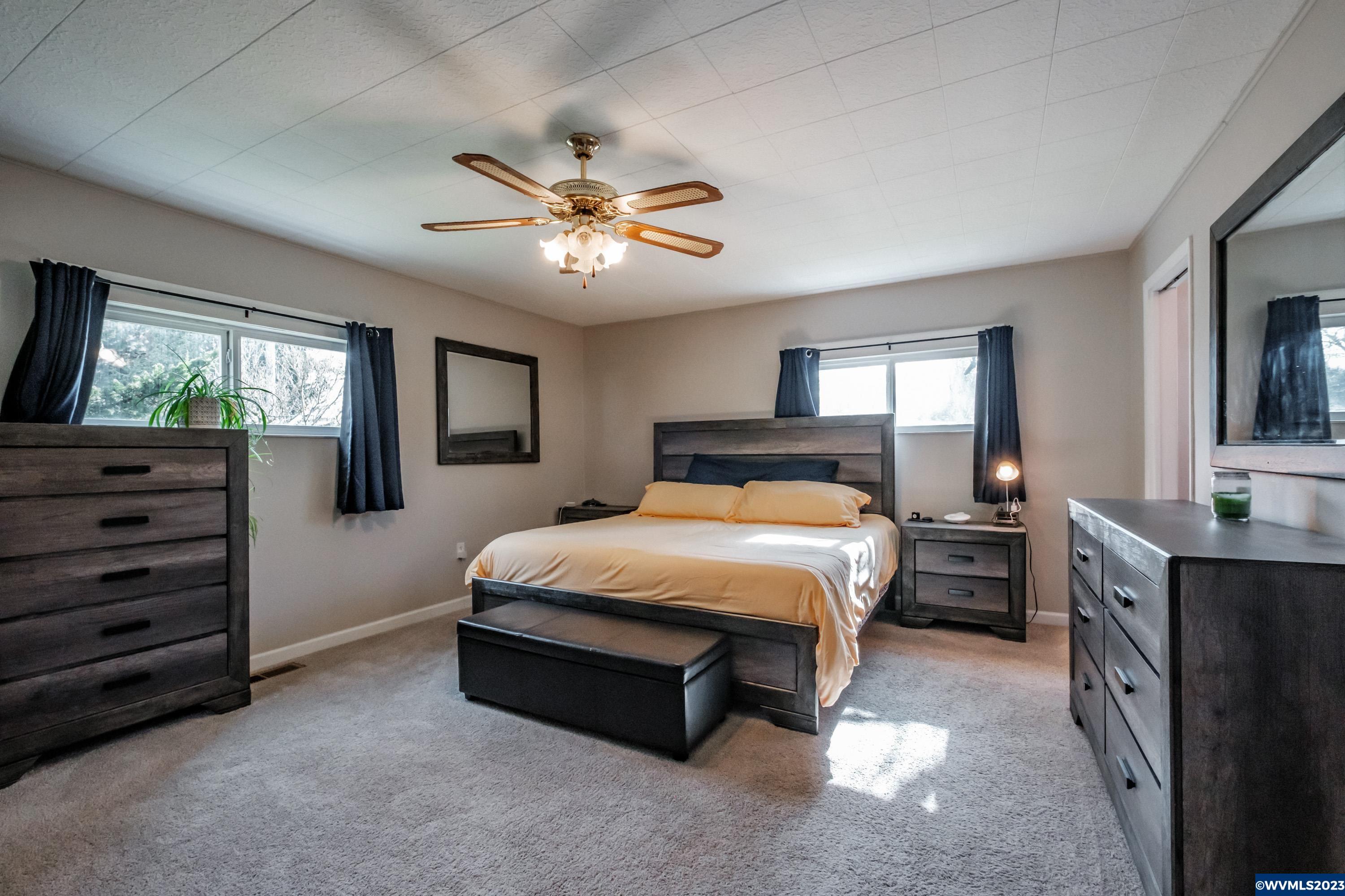 31818 Stoltz Hill Road Lebanon, OR 97355 - Photo 21 of 42 Gallery Image 21