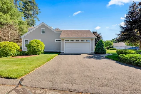 $619,000 | 10 High Pine Circle, Unit 10, Wilbraham, MA 01095