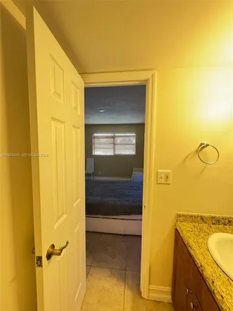 $1,750 | 1300 Moffett Street, Unit 306, Hallandale Beach, FL 33009