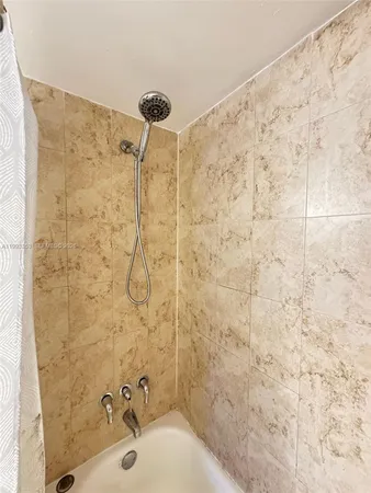 $1,750 | 1300 Moffett Street, Unit 306, Hallandale Beach, FL 33009