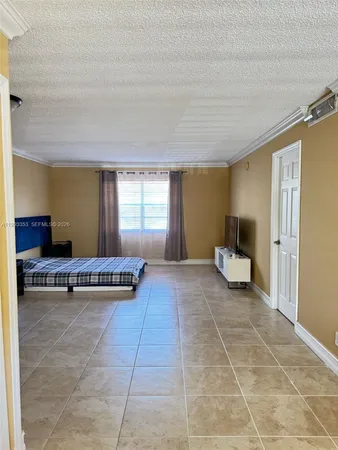 $1,750 | 1300 Moffett Street, Unit 306, Hallandale Beach, FL 33009