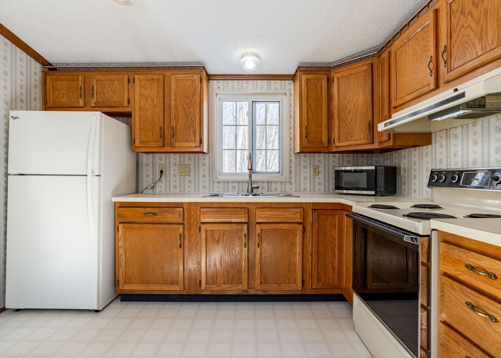 69 Fowle Hill Road Wiscasset, ME 04578 - Photo 4 of 32 69 Fowle Hill Rd