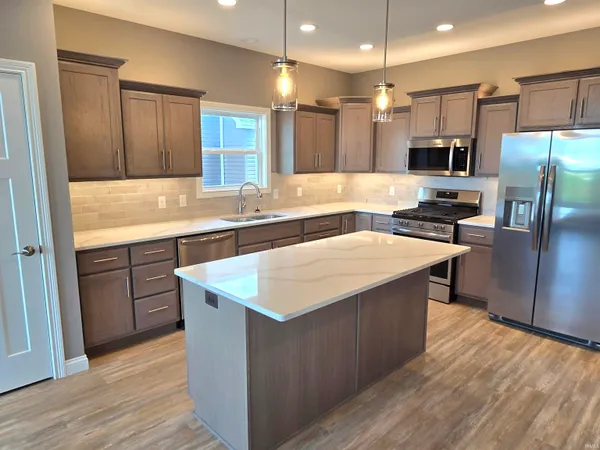 $394,900 | 13033 Vista Verde Boulevard, Fort Wayne, IN 46818