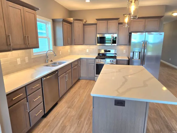 $394,900 | 13033 Vista Verde Boulevard, Fort Wayne, IN 46818