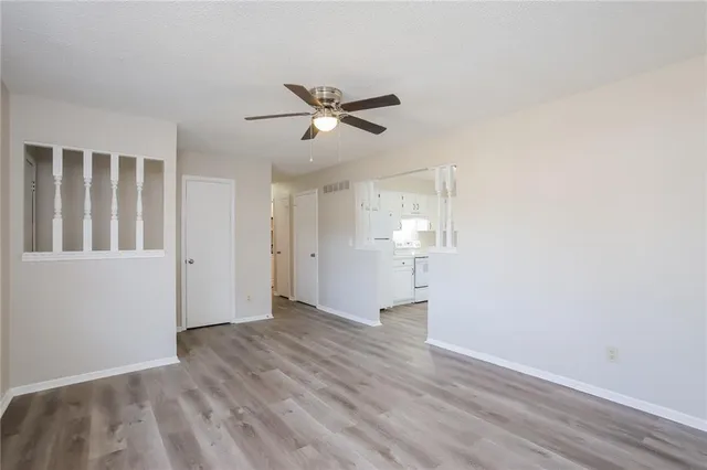 $1,775 | 515 Southeast 19th Street, Oak Grove, MO 64075