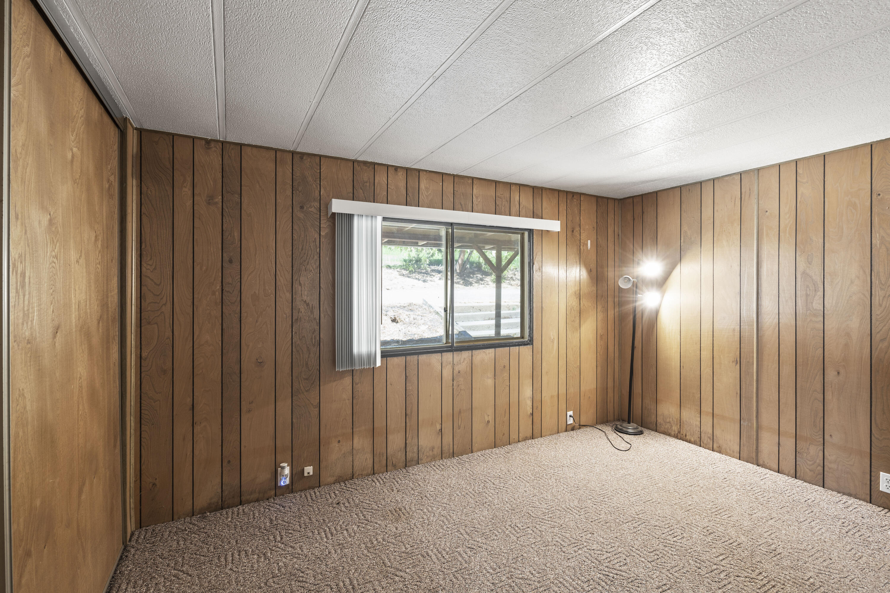 10244 North Applegate Road Grants Pass, OR 97527 - Photo 10 of 24 10244 North Applegate Road - 26