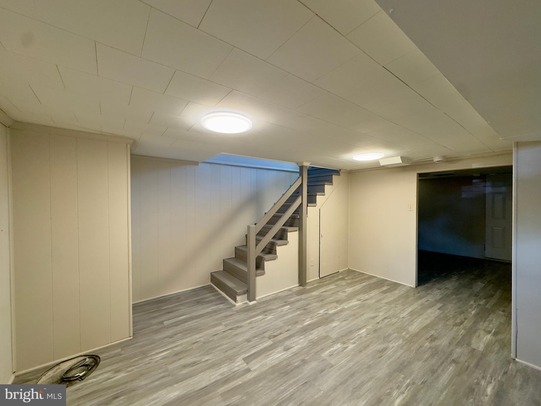 433 Oakwood Road Baltimore, MD 21222 - Photo 8 of 17