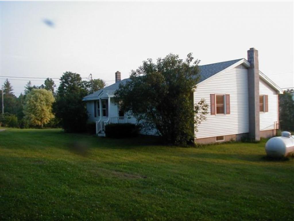640 Tuttle Hill Road Canaan, NH 03741 - Photo 3 of 35 Gallery Image 3