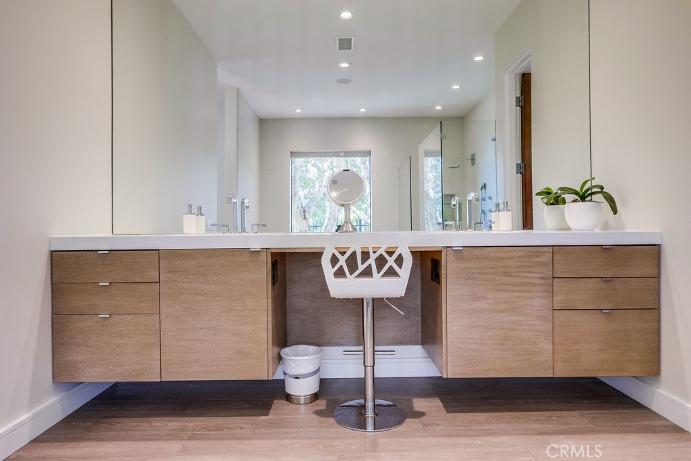 1725 Del Mar Avenue Laguna Beach, CA 92651 - Photo 39 of 63