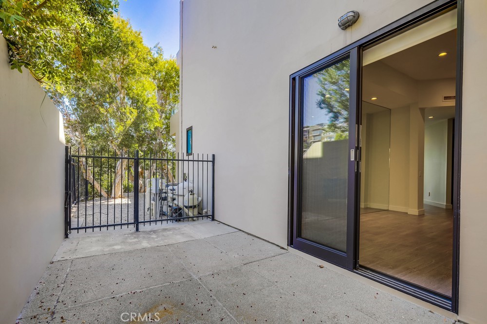 1725 Del Mar Avenue Laguna Beach, CA 92651 - Photo 55 of 63