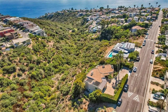 $21,900 | 1725 Del Mar Avenue, Laguna Beach, CA 92651