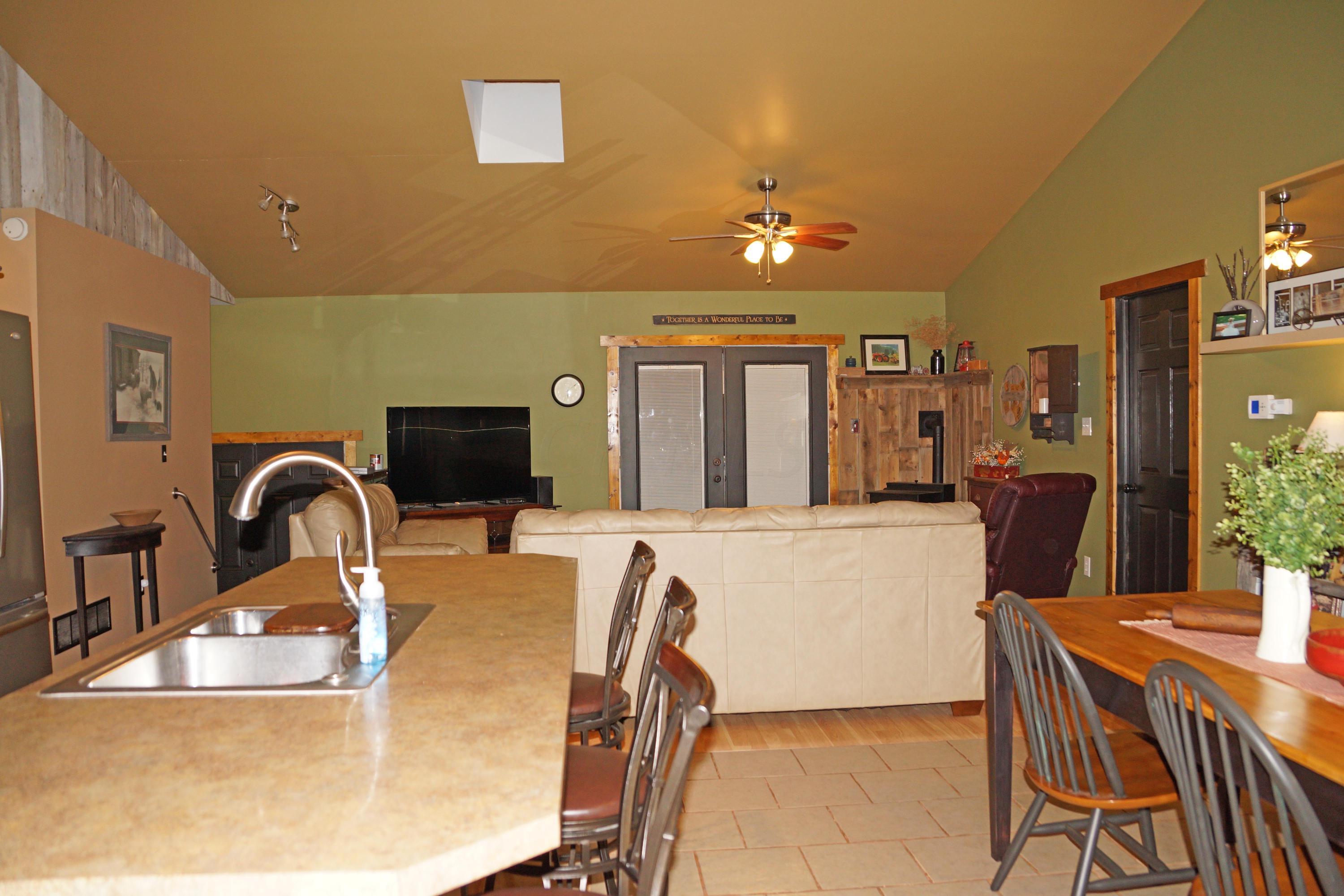 17302 Divelbiss Road Fredericktown, OH 43019 - Photo 9 of 25