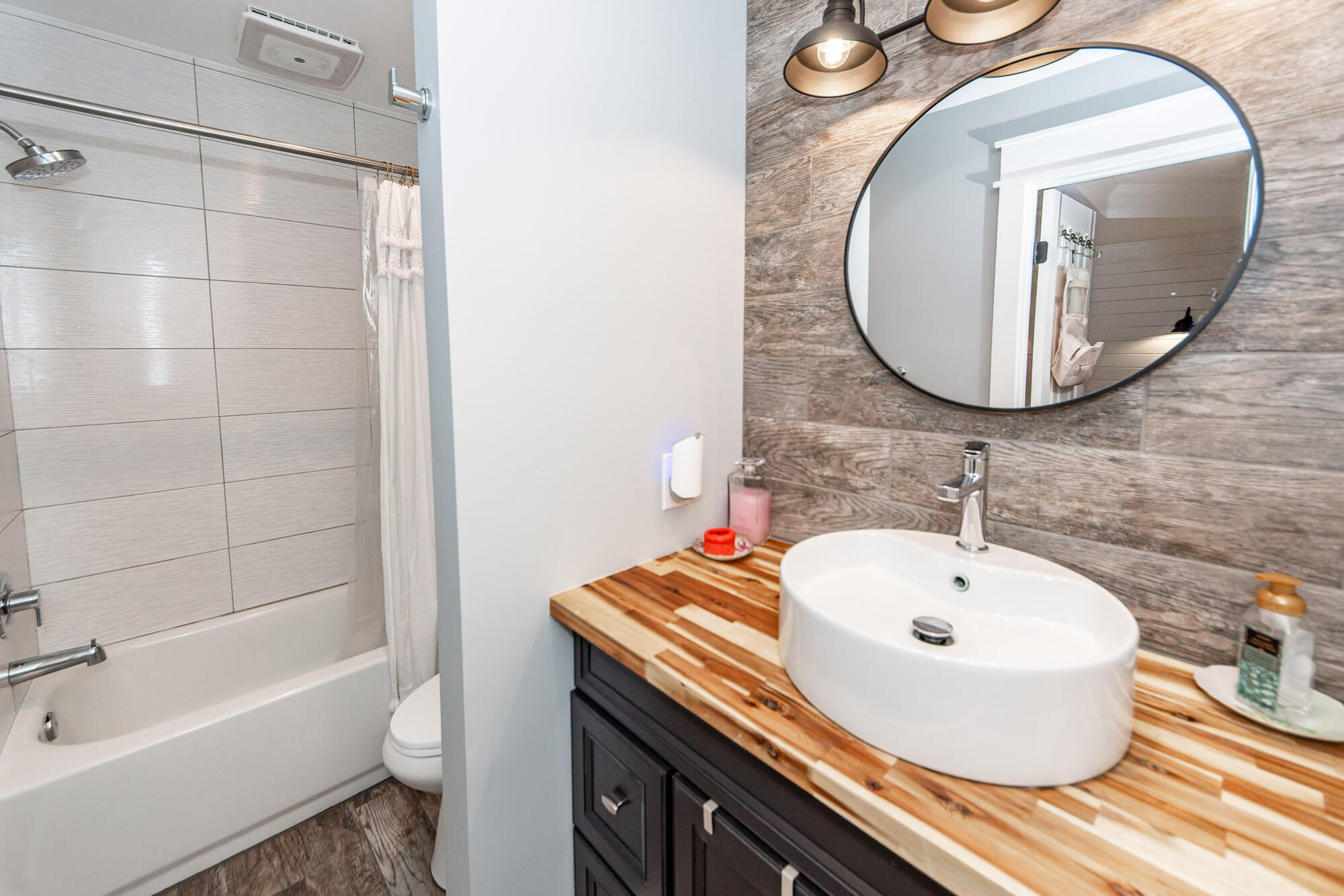 1201 Raptor Drive Hanahan, SC 29410 - Photo 13 of 30 42