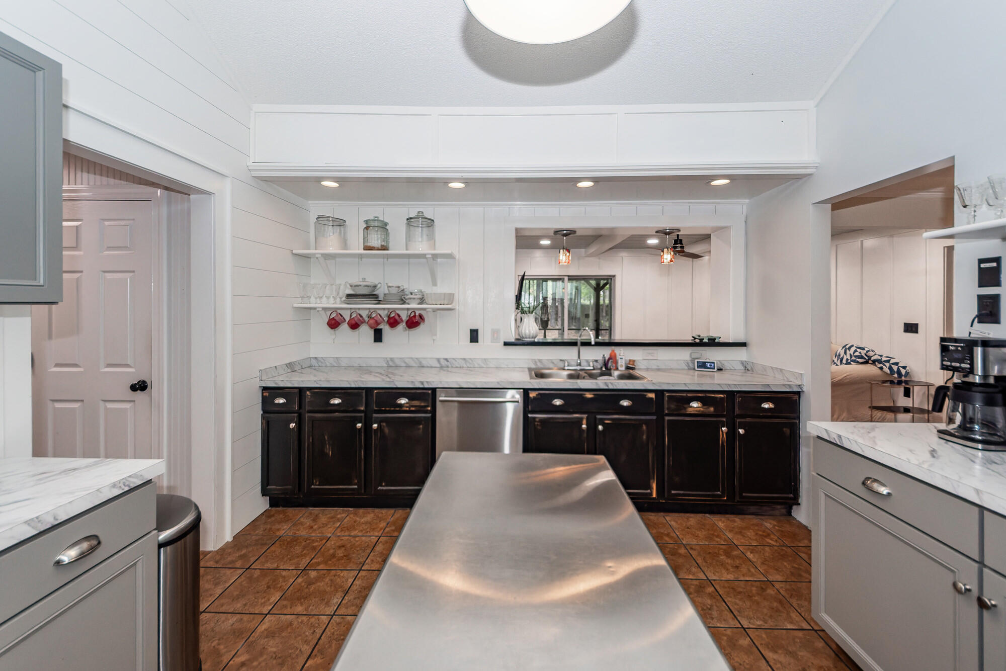 1201 Raptor Drive Hanahan, SC 29410 - Photo 3 of 30 10