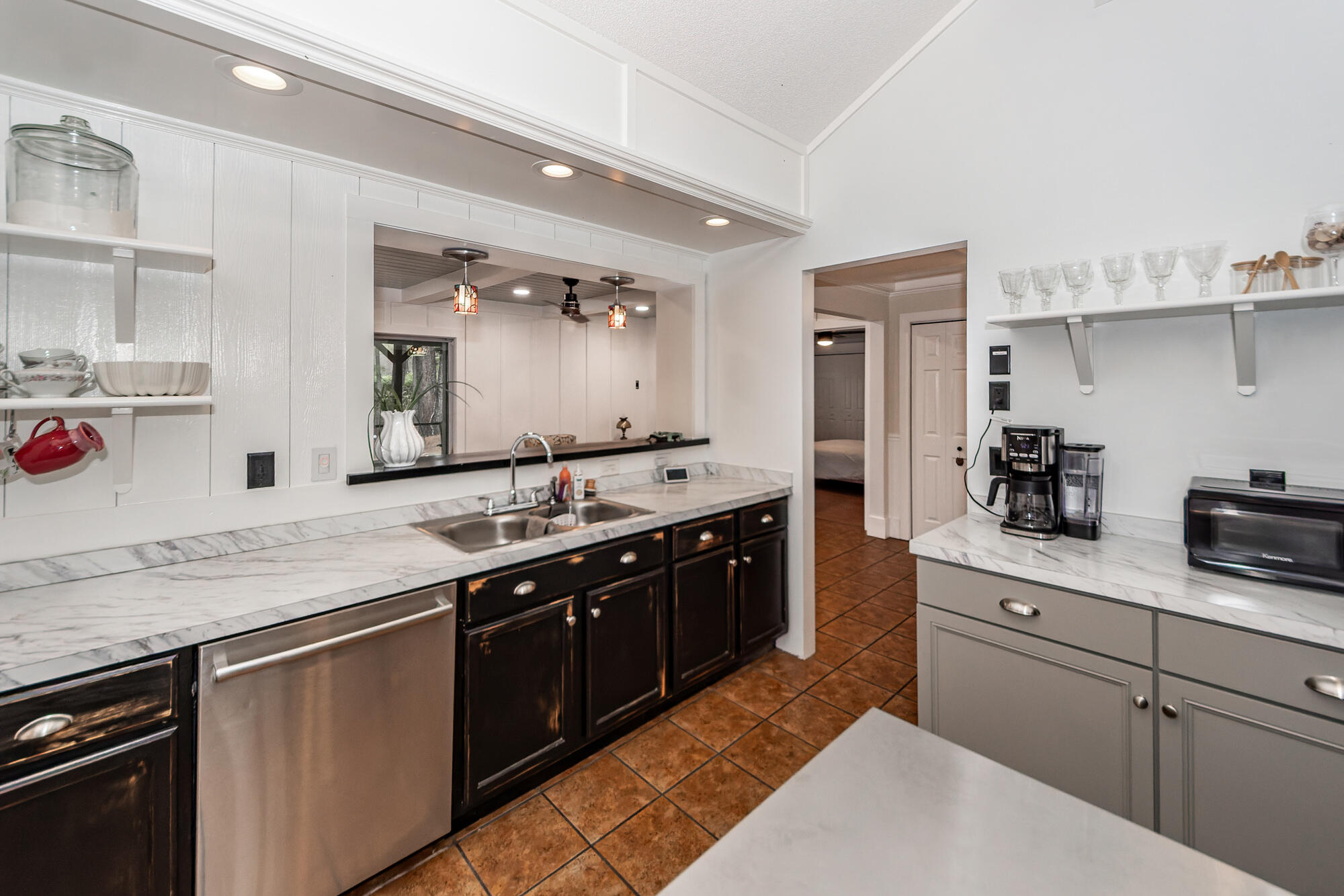 1201 Raptor Drive Hanahan, SC 29410 - Photo 6 of 30 11 (1)