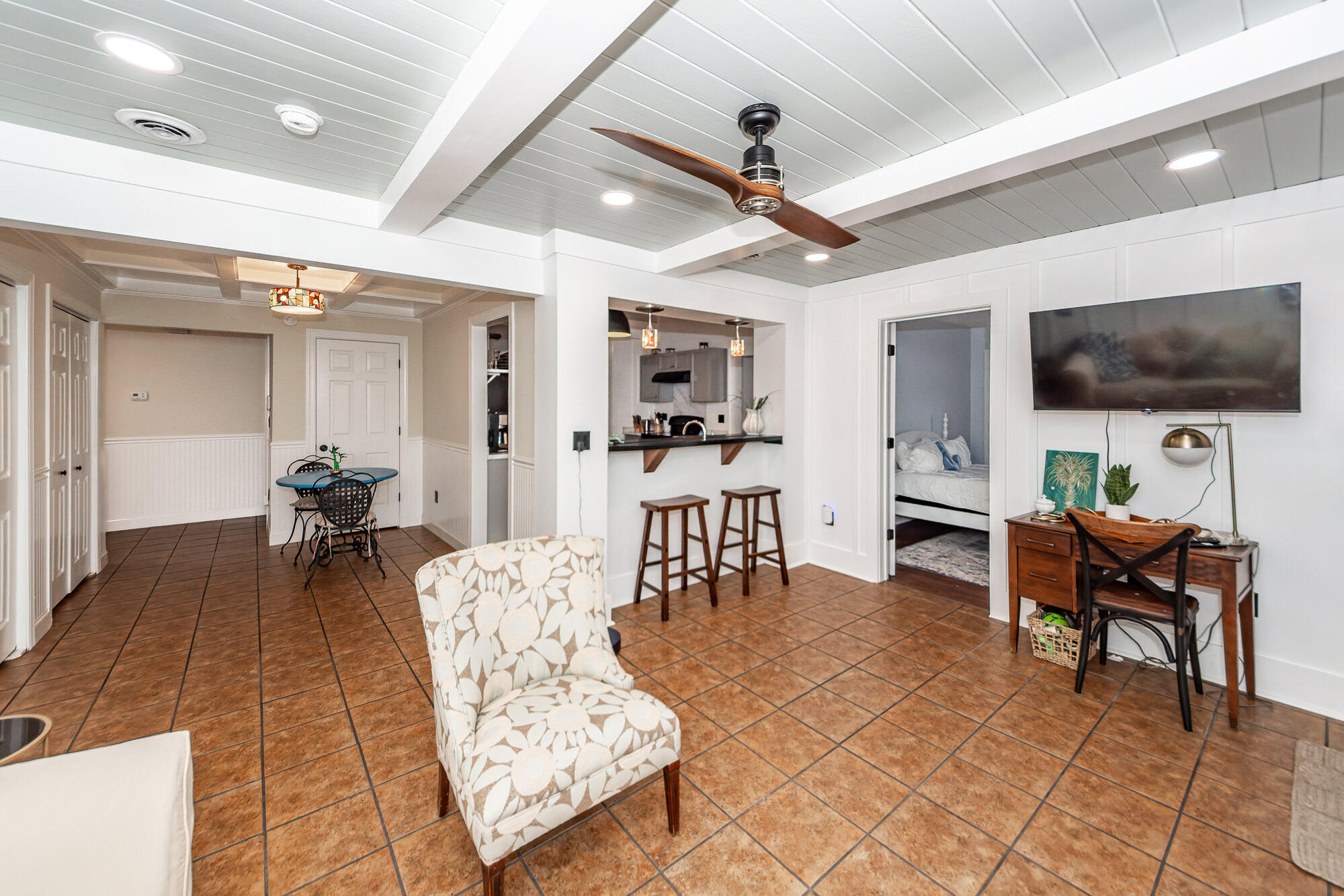 1201 Raptor Drive Hanahan, SC 29410 - Photo 8 of 30 22