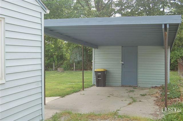 5922 Oakmont Road Fort Wayne, IN 46816 - Photo 10 of 13 Gallery Image 10