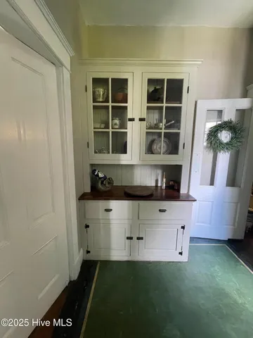 $379,900 | 607 Vance Street Northeast, Wilson, NC 27893