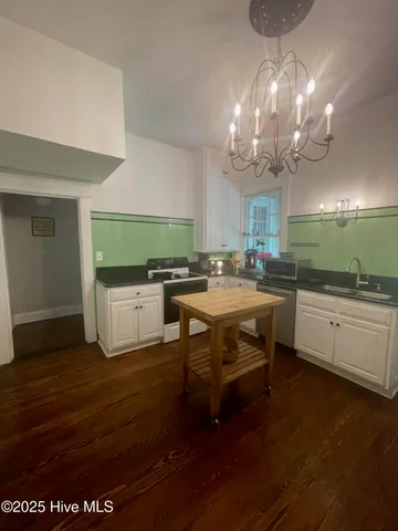 $379,900 | 607 Vance Street Northeast, Wilson, NC 27893