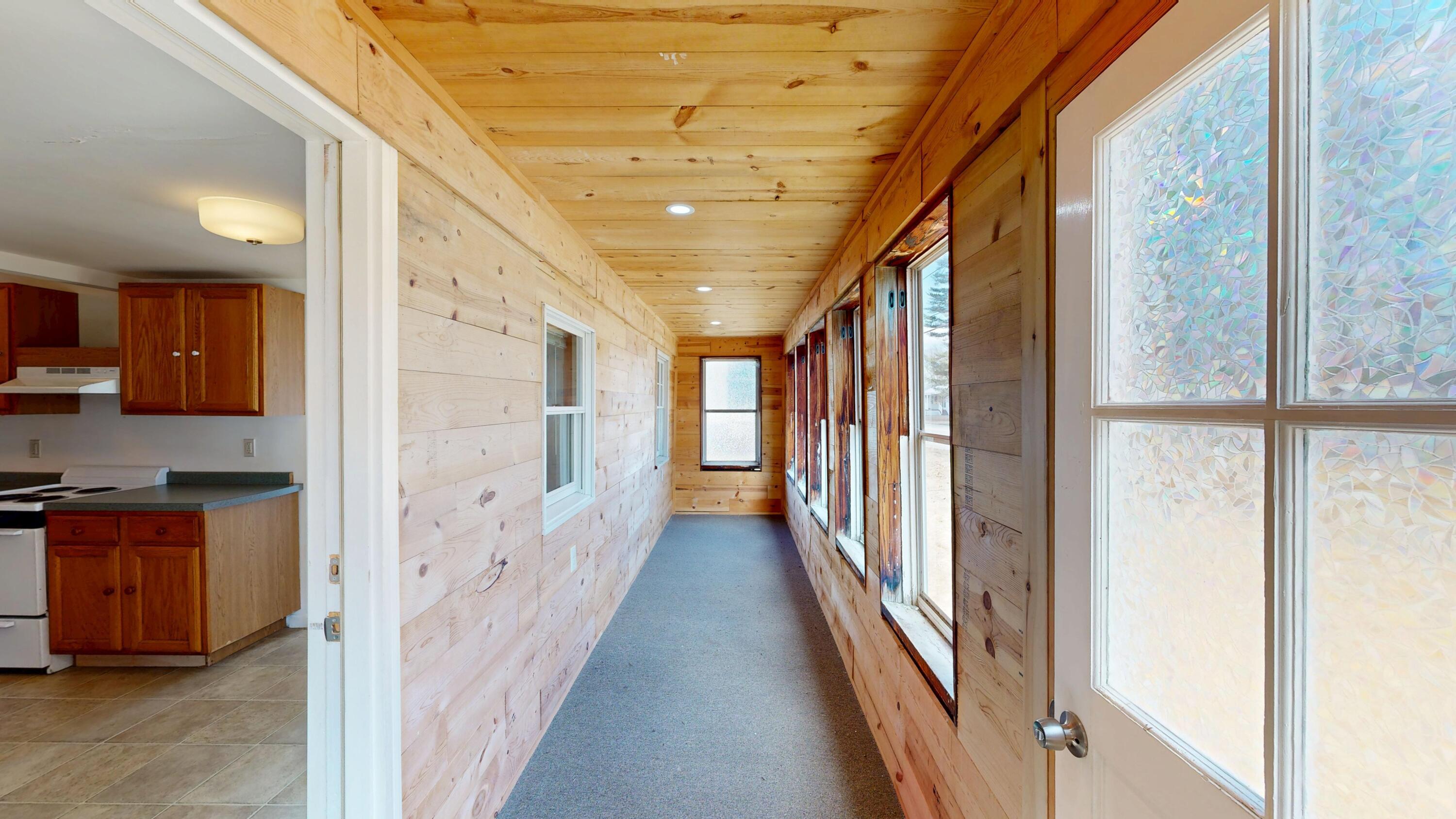 537 Riverside Drive Auburn, ME 04210 - Photo 5 of 46 Sunroom