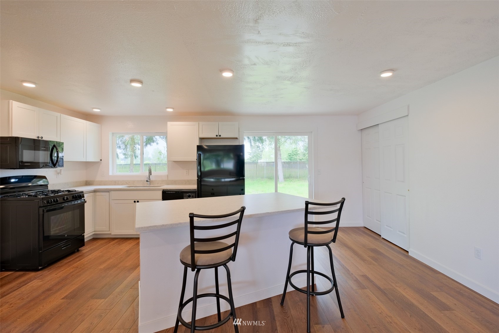 10117 Grove Road Southeast Yelm, WA 98597 - Photo 6 of 17 Gallery Image 6