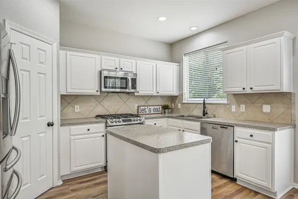 $299,000 | 1020 Jefferson Street, Alvin, TX 77511