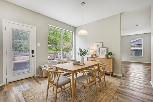 $299,000 | 1020 Jefferson Street, Alvin, TX 77511