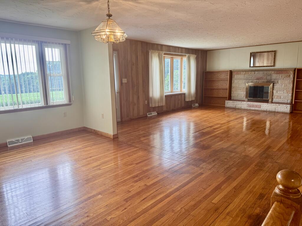 787 Goodwin Road Titusville, PA 16354 - Photo 9 of 31 Gallery Image 9