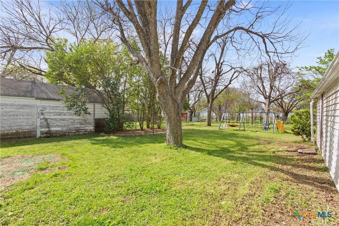 1206 Ashleman Street Waco, TX 76705 - Photo 23 of 26 a view of a trees in front of a house