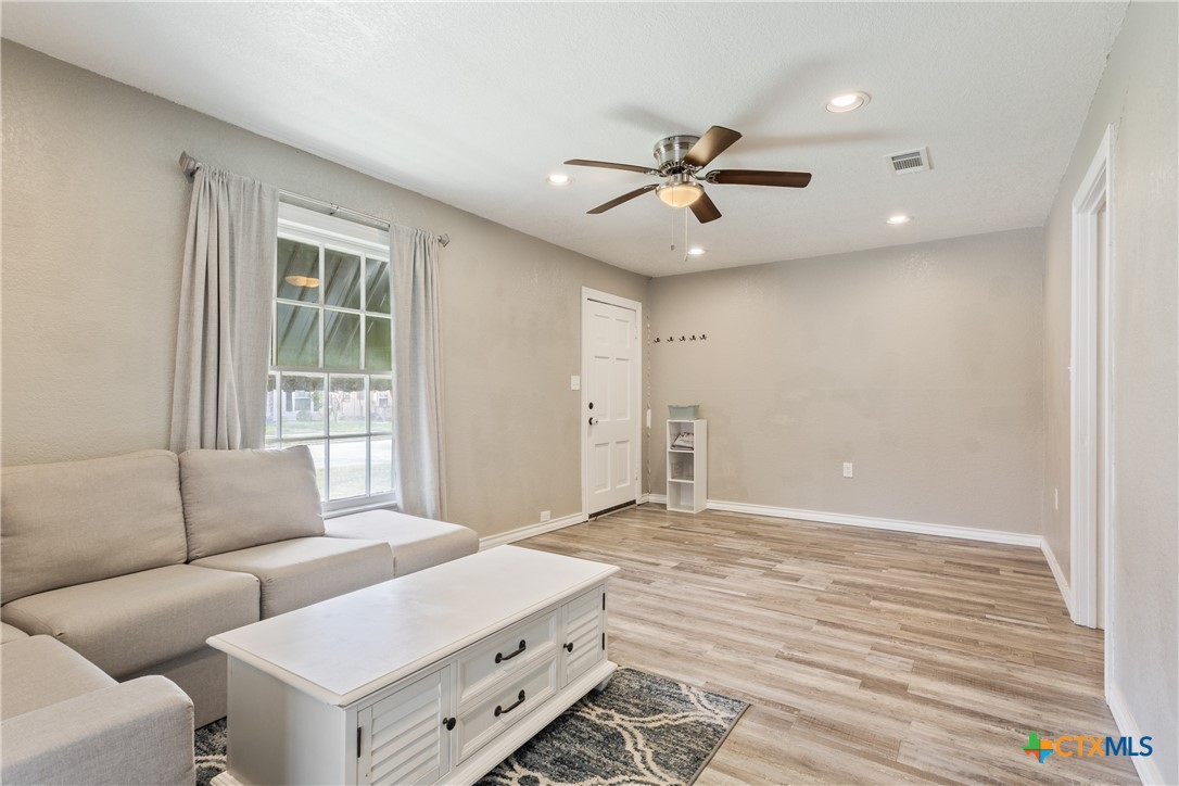 1206 Ashleman Street Waco, TX 76705 - Photo 5 of 26 a living room with furniture and a window