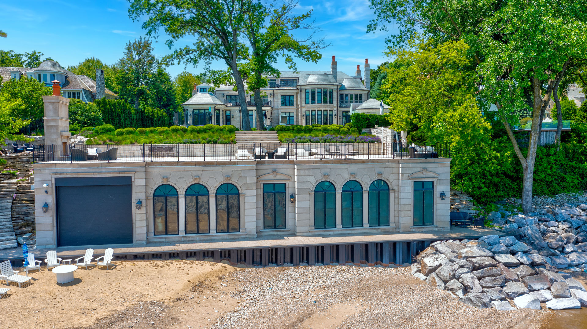 319 Sheridan Road Winnetka, IL 60093 - Photo 13 of 15 a view of a house with a balcony
