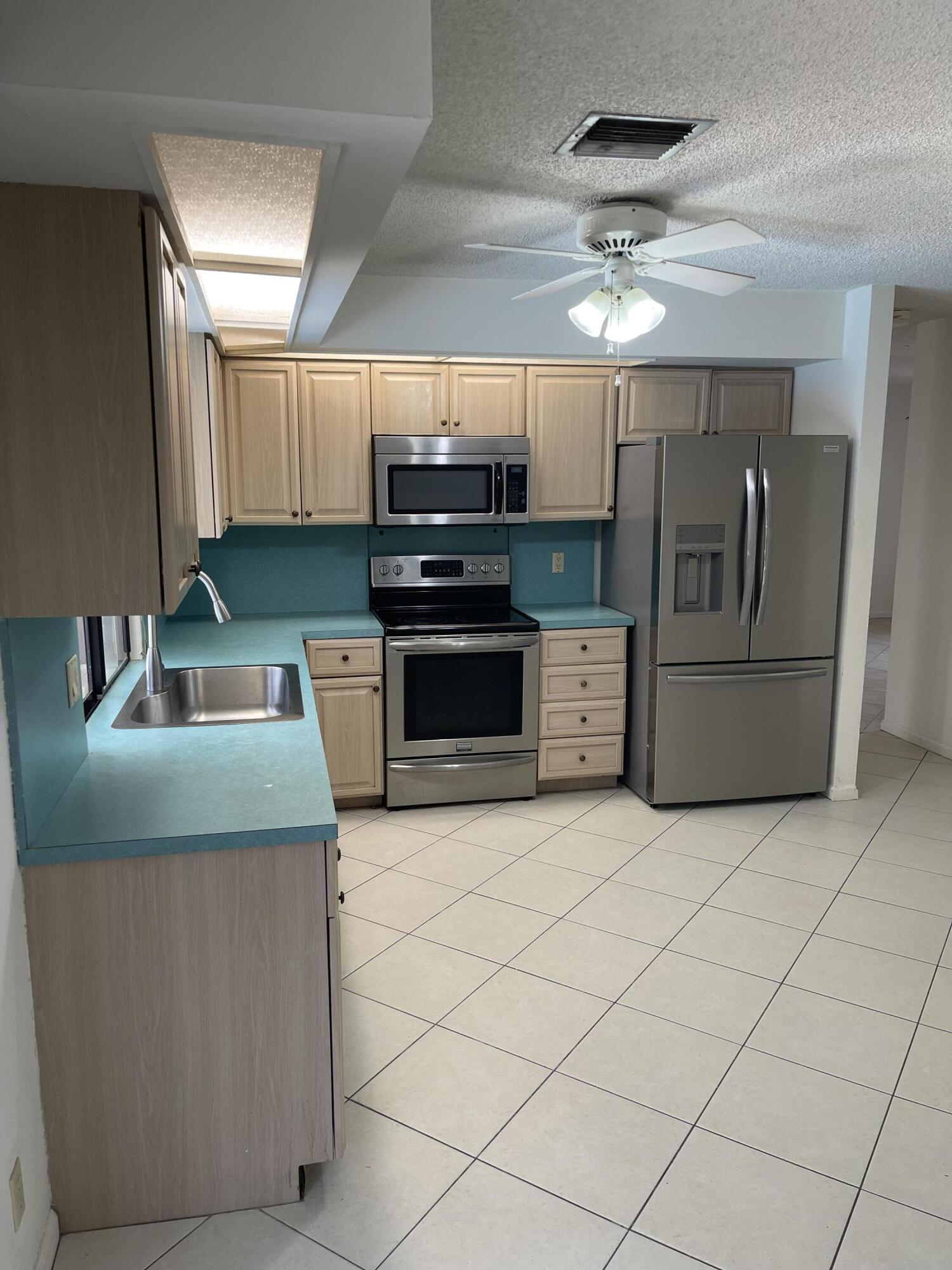 6050 Amberwoods Drive Boca Raton, FL 33433 - Photo 5 of 16 IMG_6162