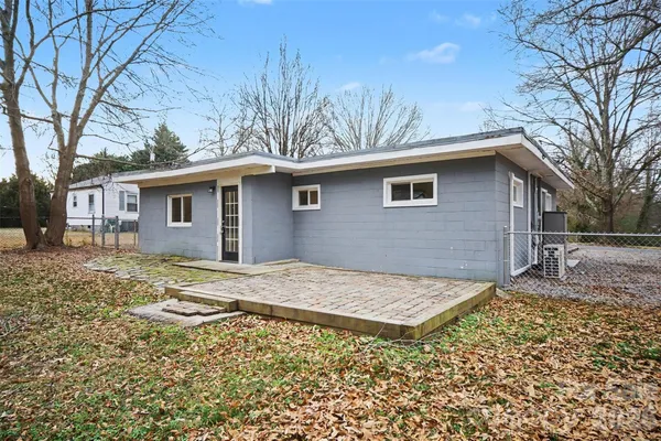 a view of outdoor space yard and house