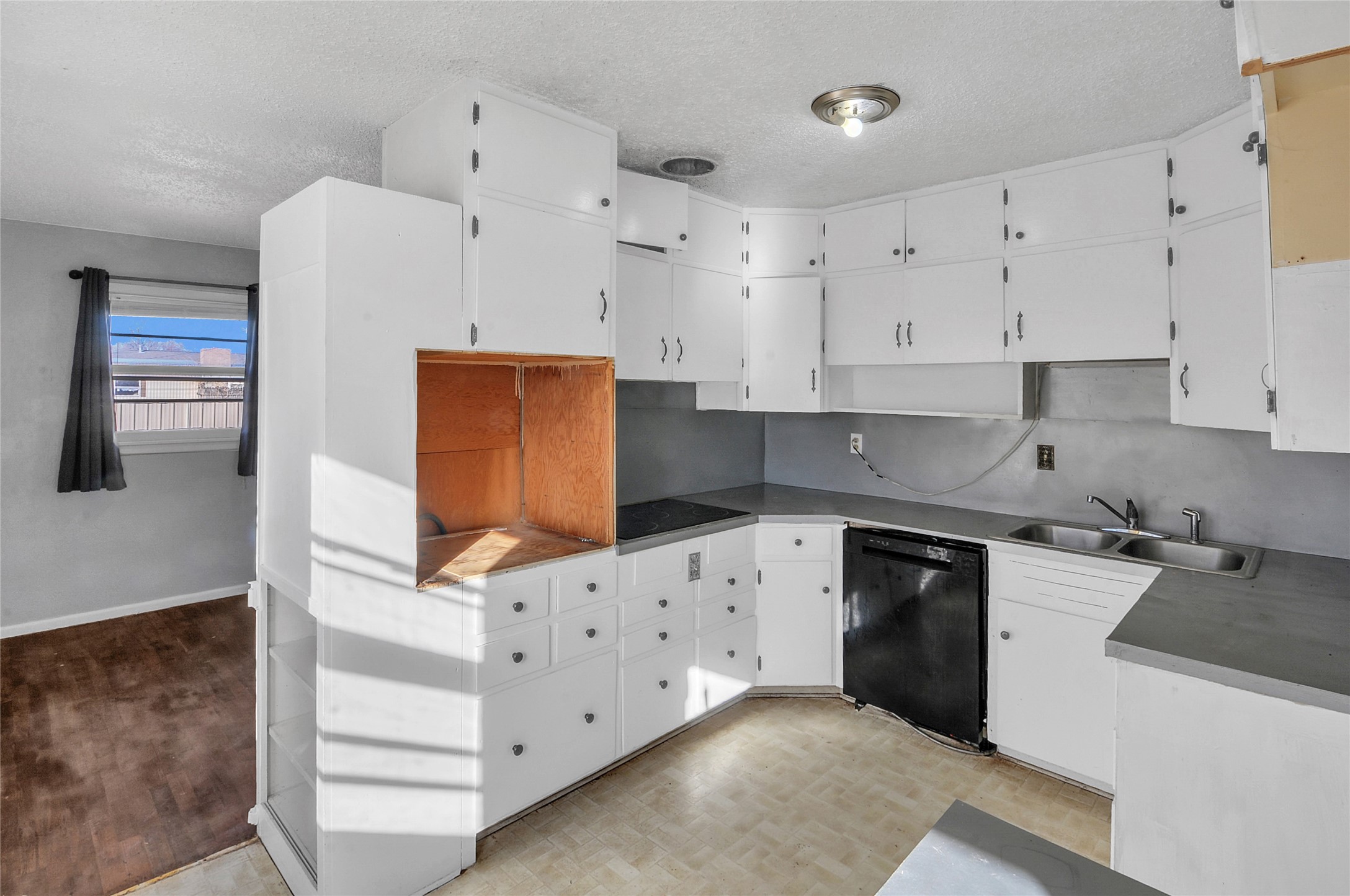 308 West 14th Street Friona, TX 79035 - Photo 8 of 21 Kitchen