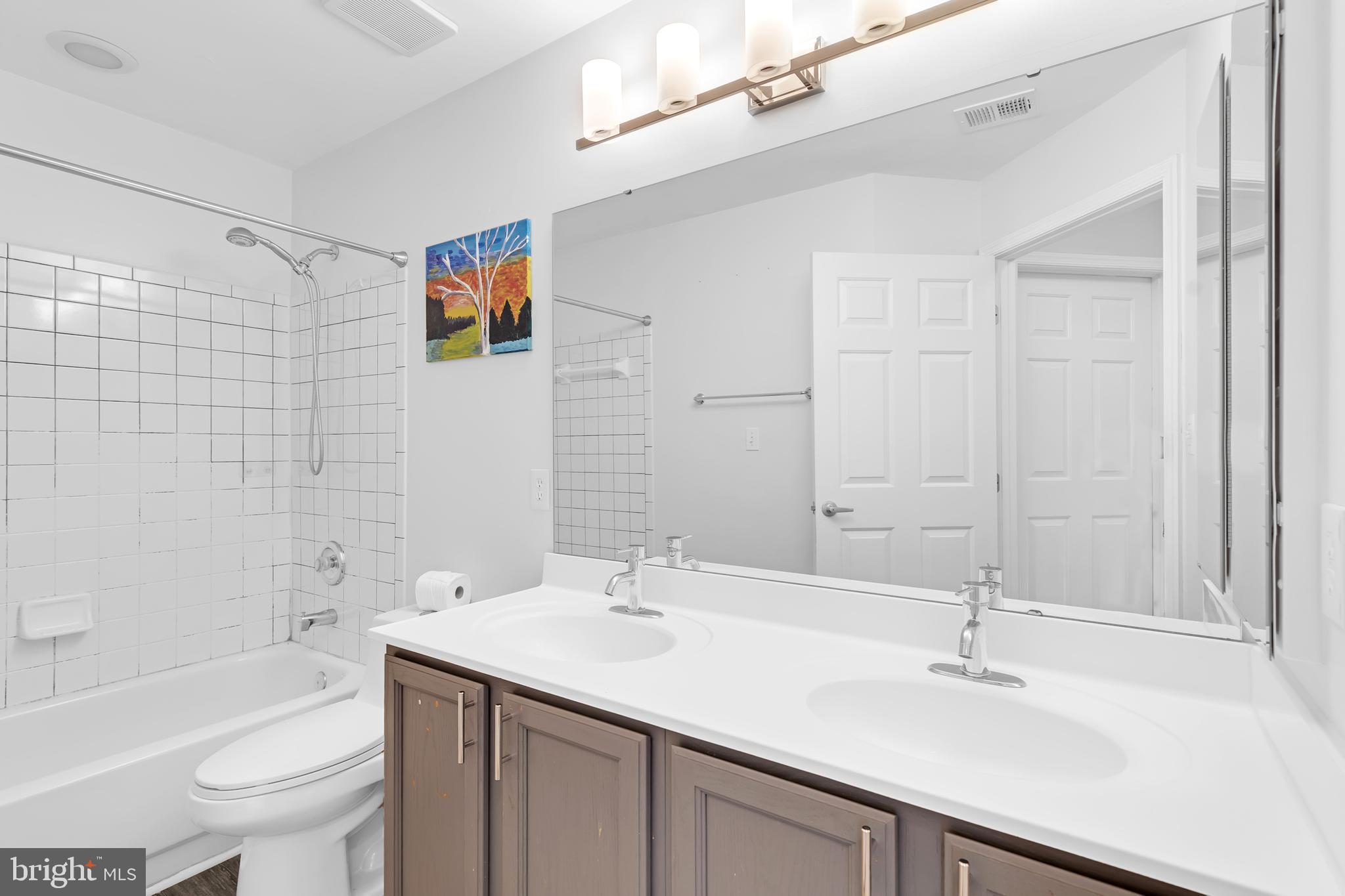 6880 Ridge Water Court Centreville, VA 20121 - Photo 21 of 25 Gallery Image 21