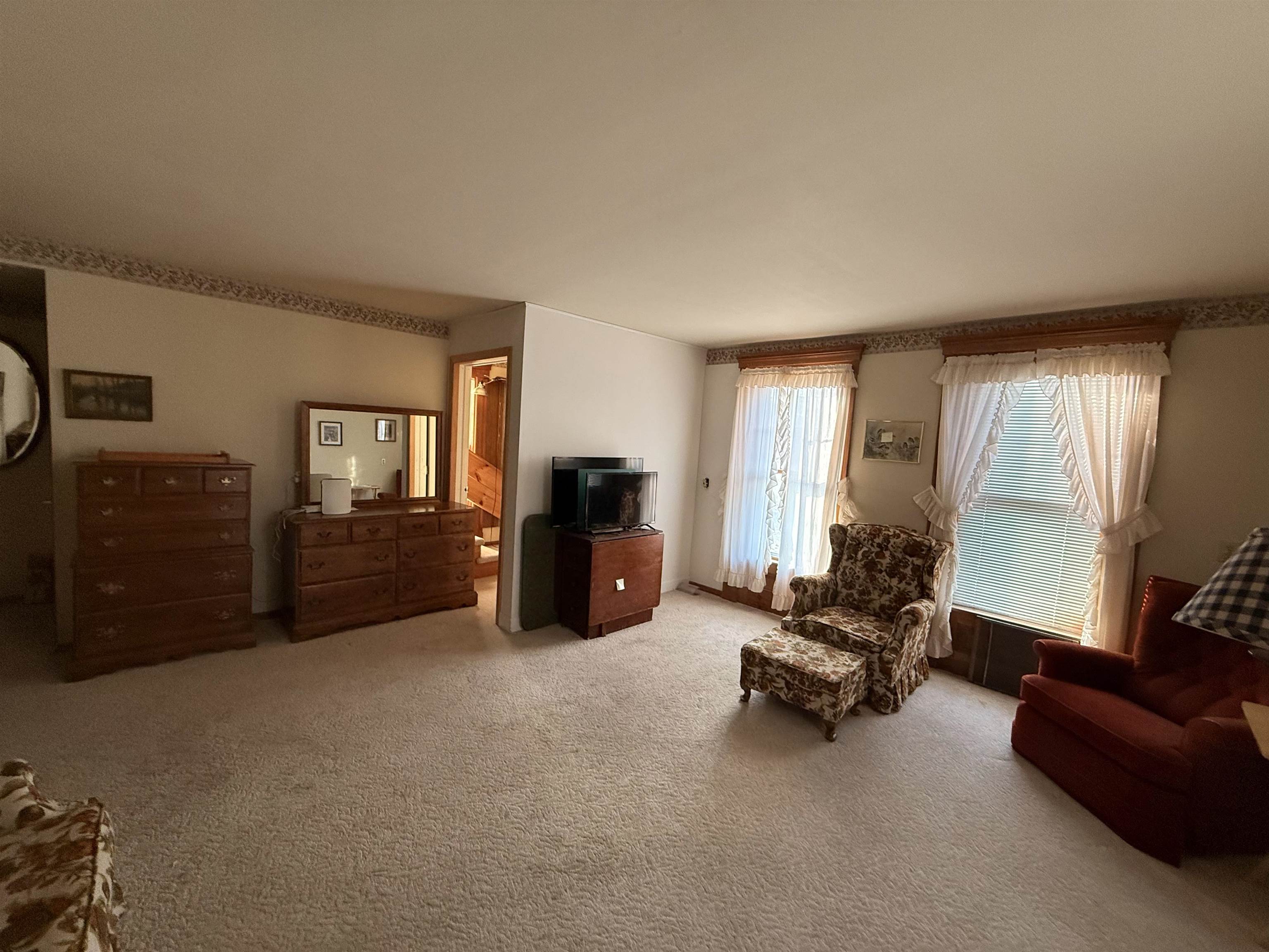 4 Barnum Street Milton, VT 05468 - Photo 11 of 24