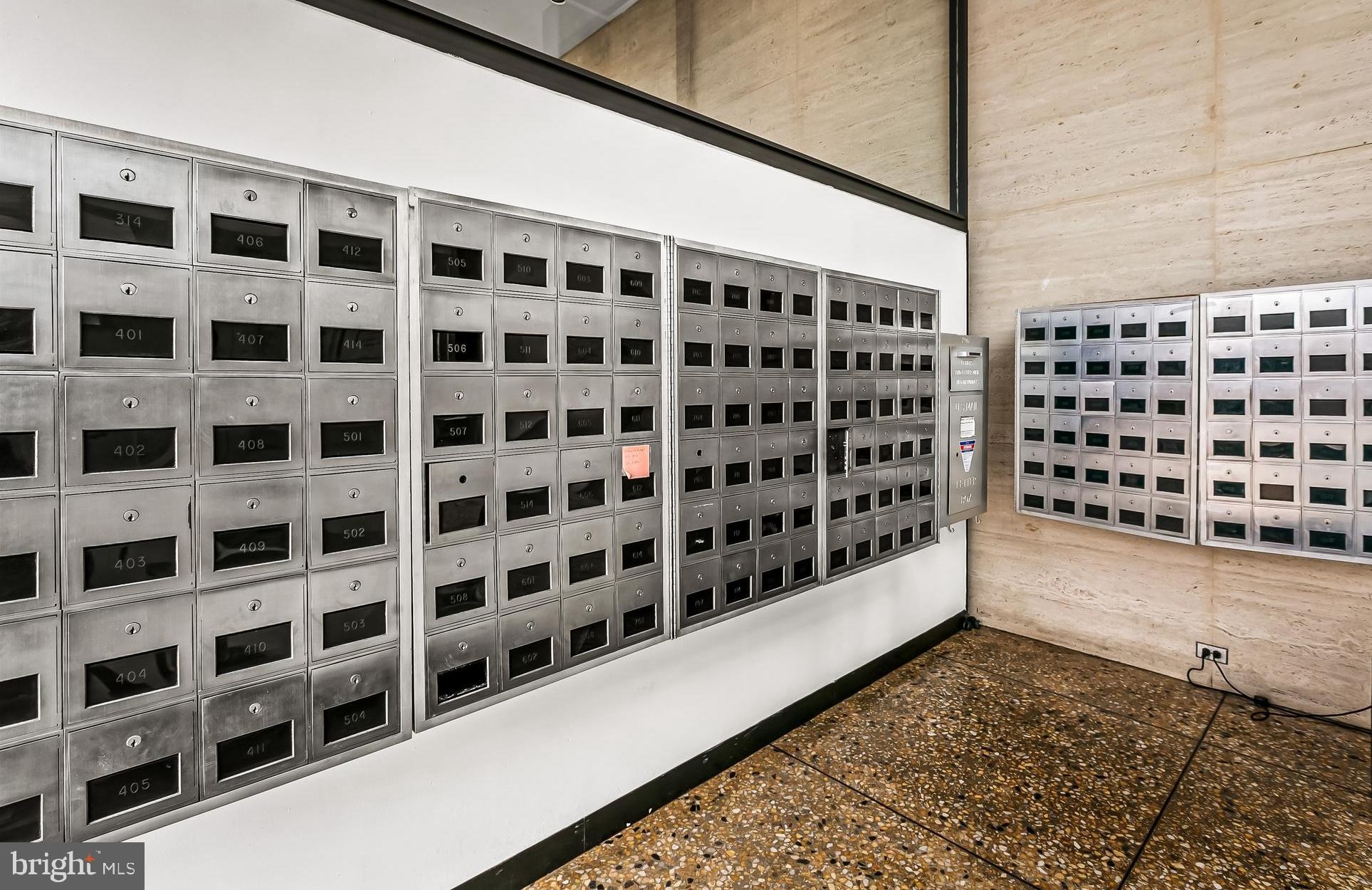 4000 North Charles Street, Unit 1414 Baltimore, MD 21218 - Photo 35 of 45 a view of a black and white checkered floor