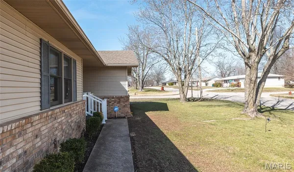 $235,000 | 400 Farmers Lane, Lebanon, MO 65536