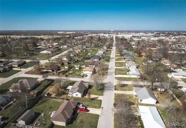 $235,000 | 400 Farmers Lane, Lebanon, MO 65536