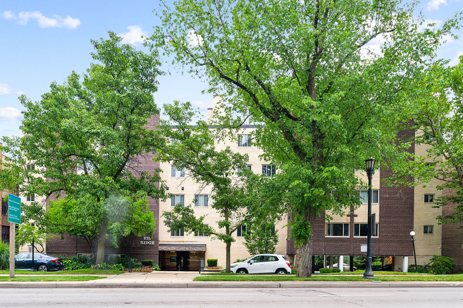 835 Ridge Avenue, Unit 303 Evanston, IL 60202 - Photo 1 of 20 Gallery Image 1